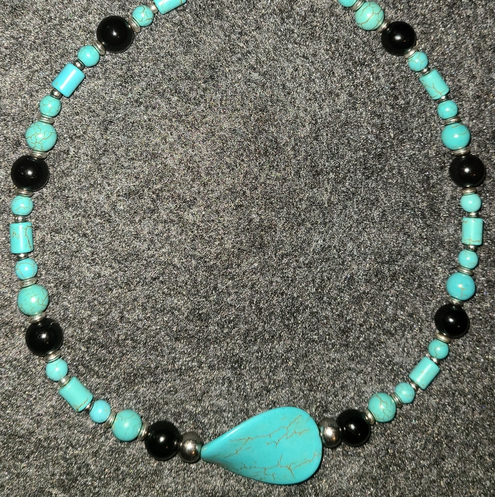 Turquoise Beaded Necklace